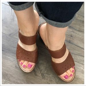 B.O.C Wedge Sandal SZ 10